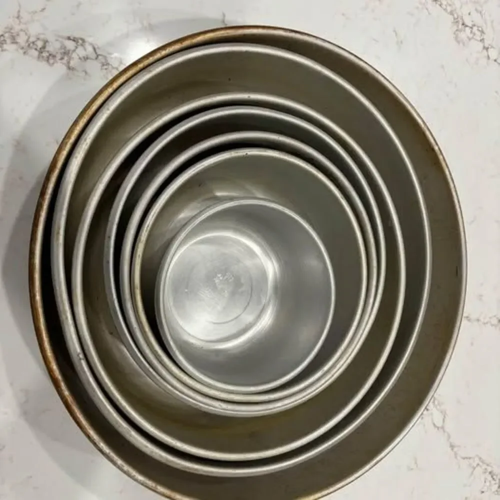Professional cake pans